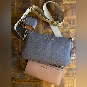 Micheal Kors crossbody with wallet